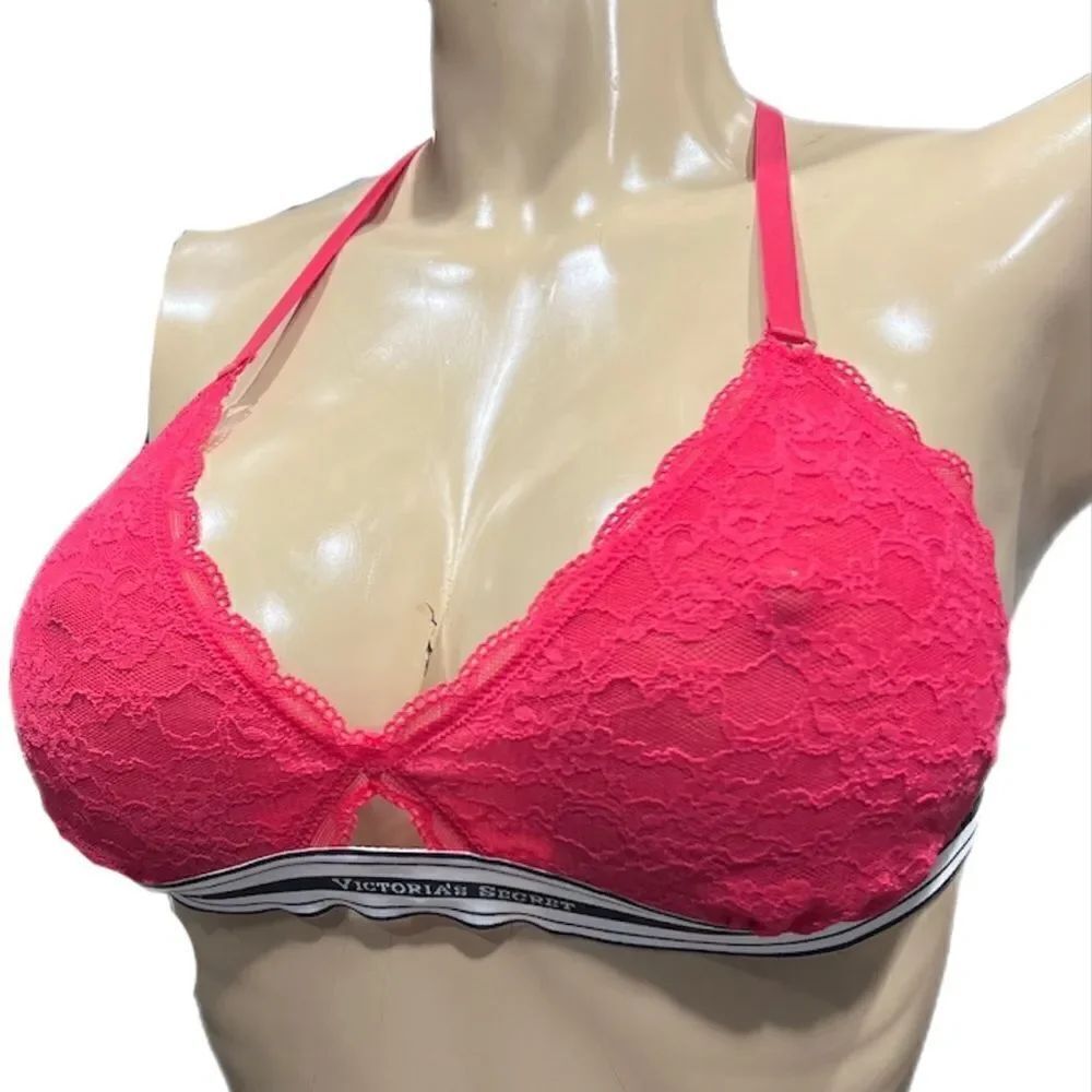 Victoria’s Secret Lace Triangle Unlined bralette bra T-back Red Large